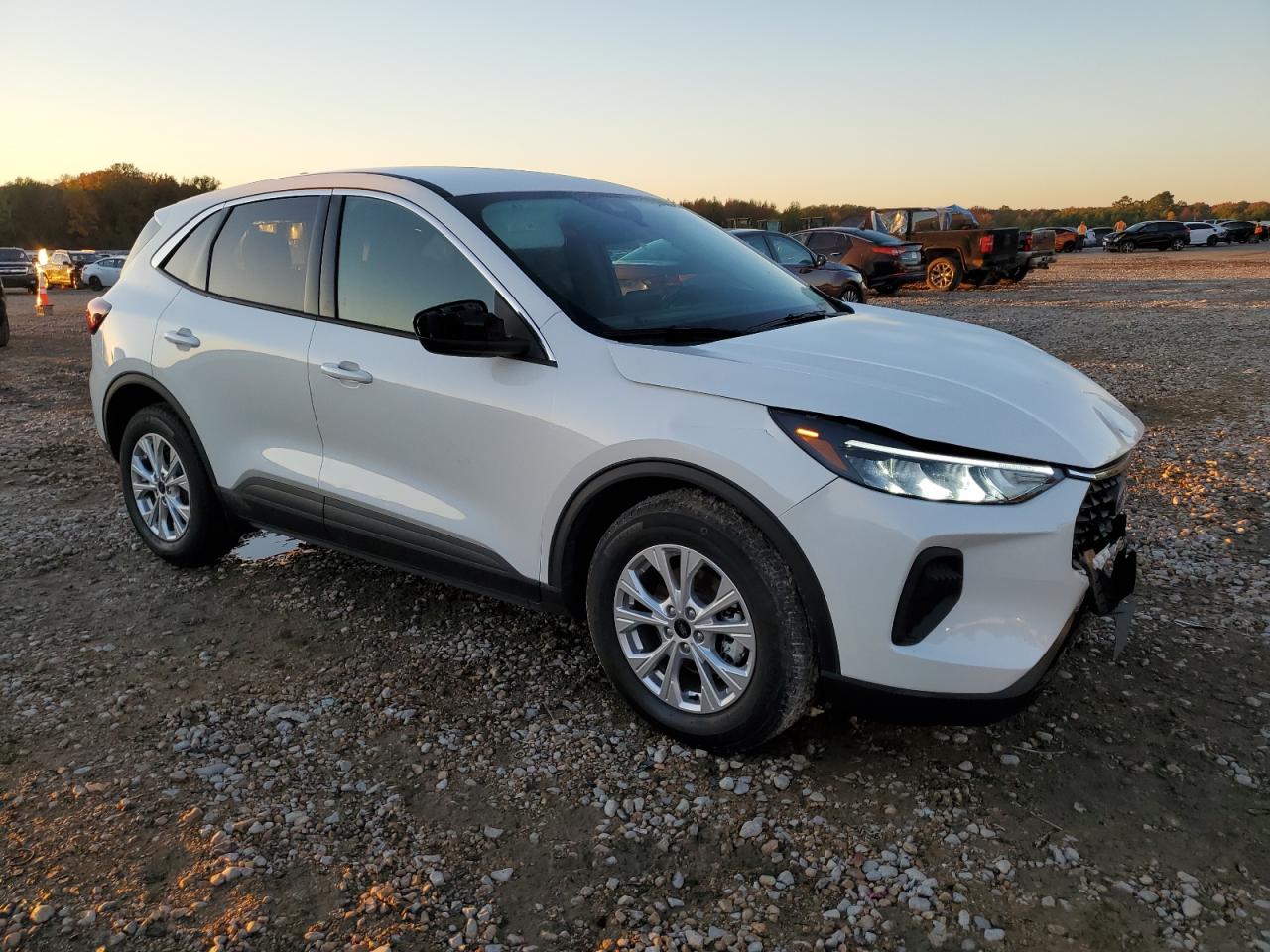 2023 Ford Escape VIN 1FMCU0GN0PUA90624 Copart auction photo, front end damage thumbnail 4