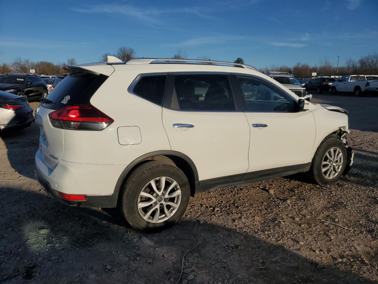 2020 Nissan Rogue VIN KNMAT2MV5LP520493 Copart auction photo, front end damage thumbnail 3