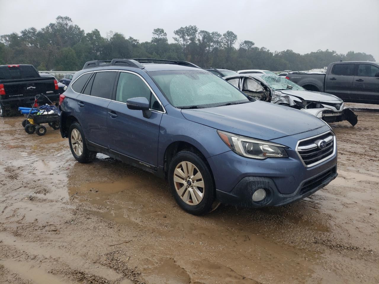 2018 Subaru Outback VIN 4S4BSAFC5J3316077 Copart auction photo, rear end / minor dent/scratches damage thumbnail 4