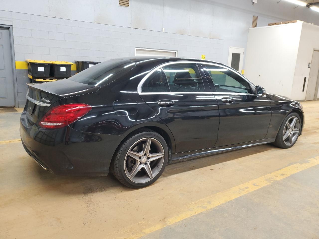 2016 Mercedes-Benz C-klasse VIN 55SWF4KBXGU172643 Copart auction photo, front end damage thumbnail 3