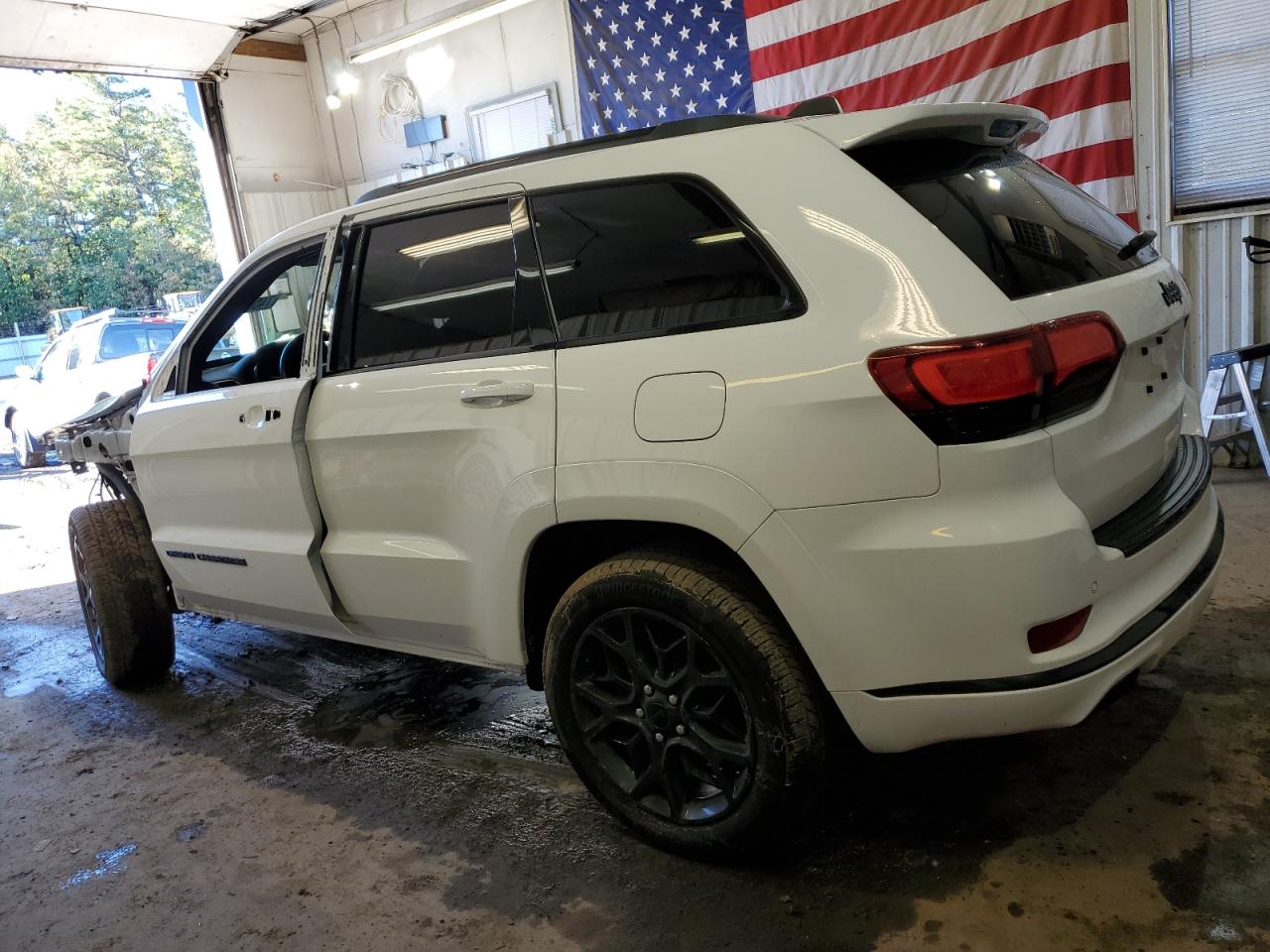 2021 Jeep Grand Cherokee VIN 1C4RJFBG6MC672912 Copart auction photo, front end / minor dent/scratches damage thumbnail 2