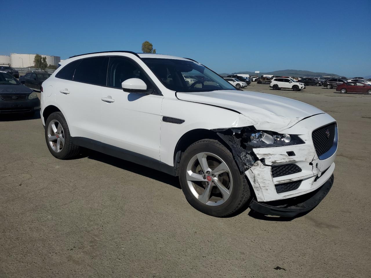 2018 Jaguar F-Pace VIN SADCJ2FX9JA251075 Copart auction photo, front end damage thumbnail 4