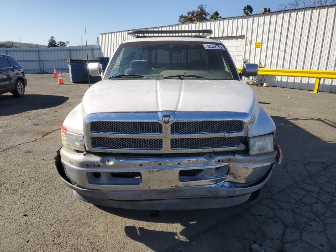 1997 Dodge RAM VIN 3B7HC13Z0VG709718 Copart auction photo, front end damage thumbnail 5