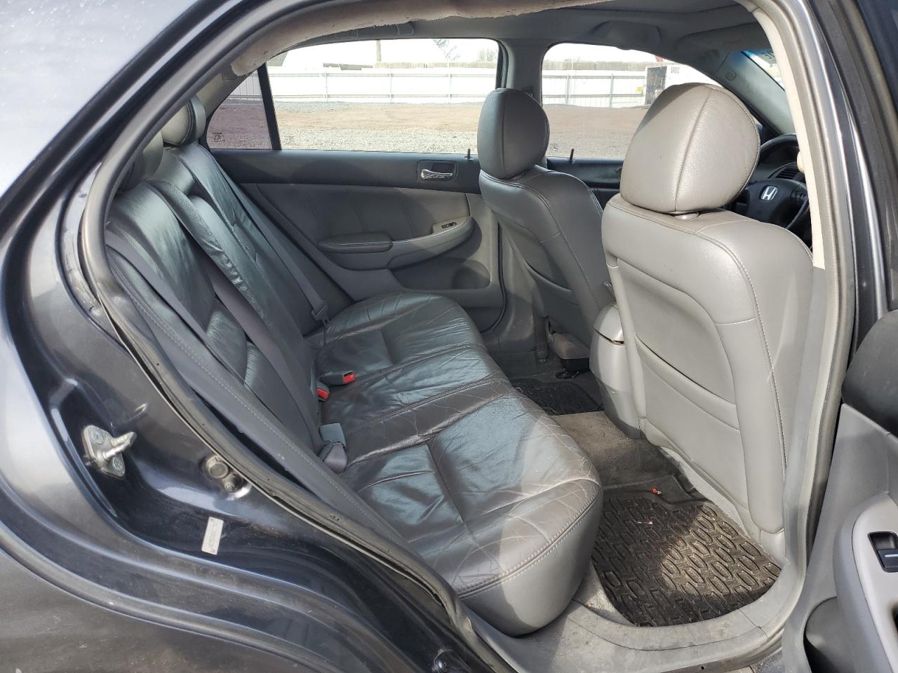2005 Honda Accord VIN 1HGCM56885A111751 Copart auction photo, minor dent/scratches damage thumbnail 10