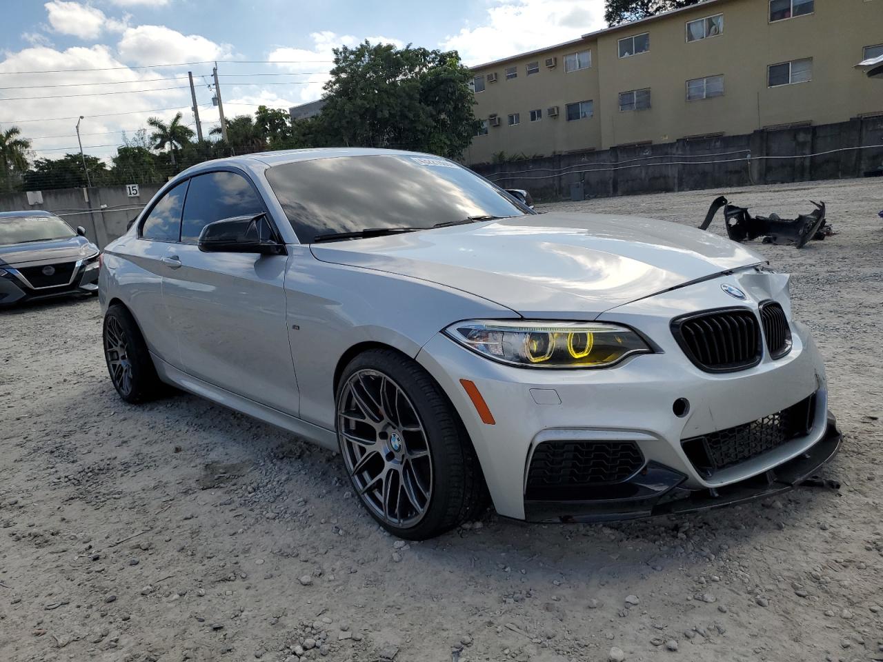 2014 BMW M2 VIN WBA1J7C56EV253025 Copart auction photo, front end / minor dent/scratches damage thumbnail 4