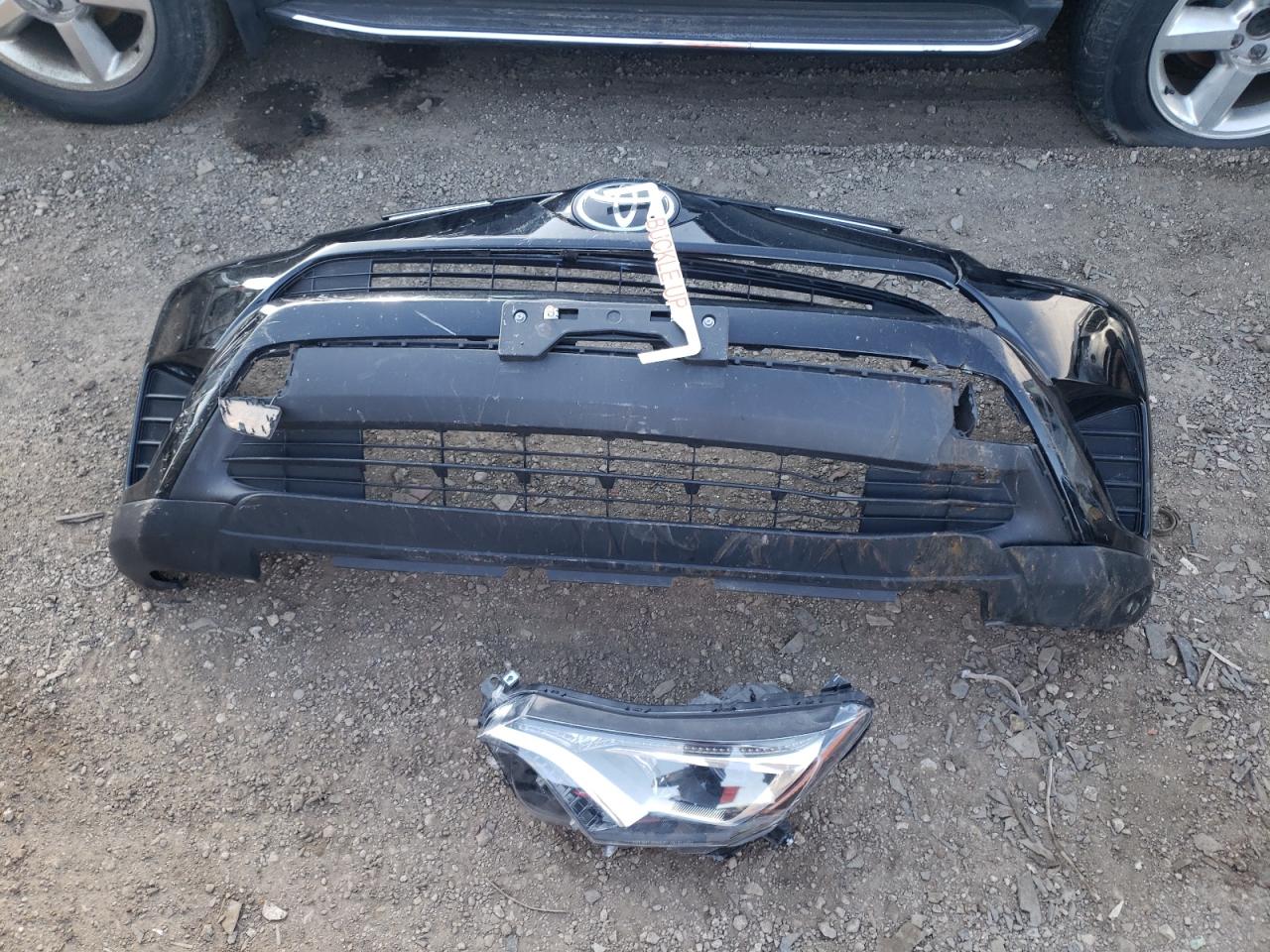 2017 Toyota RAV 4 VIN 2T3BFREVXHW622824 Copart auction photo, front end / side damage thumbnail 12