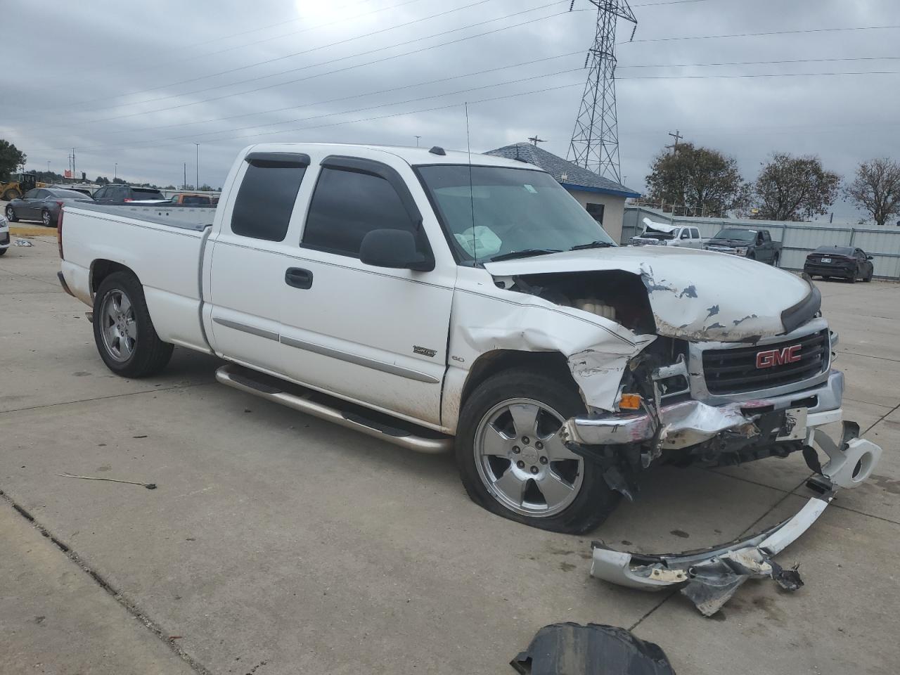 2005 GMC Sierra VIN 2GTEC19N651286479 Copart auction photo, hail / front end damage thumbnail 4
