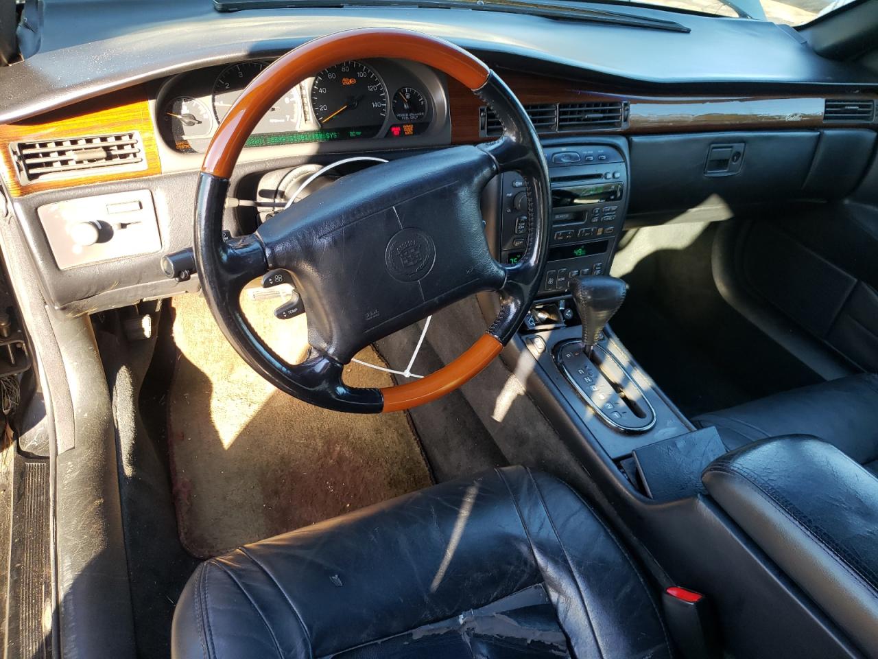 2000 Cadillac Eldorado VIN 1G6EL12Y5YB700430 Copart auction photo, all over damage thumbnail 8