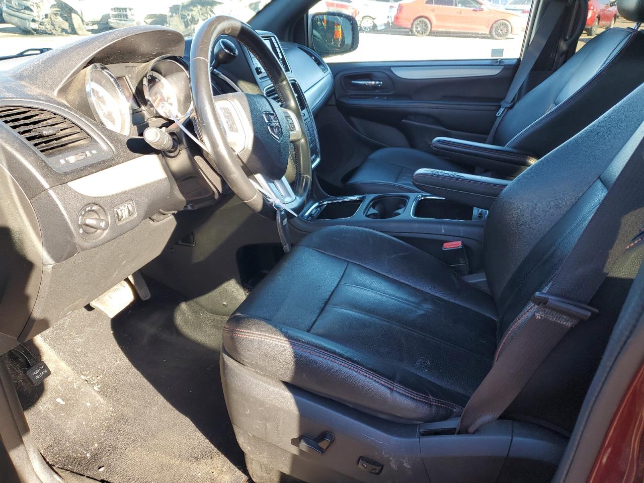 2019 Dodge Caravan VIN 2C4RDGEG9KR739306 Copart auction photo, front end damage thumbnail 7