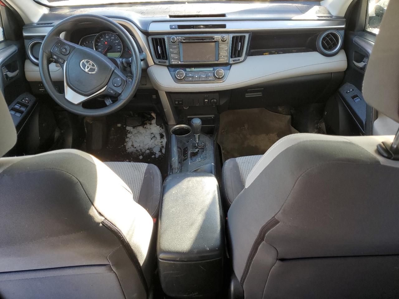 2015 Toyota RAV 4 VIN JTMRFREV6FJ013286 Copart auction photo, front end damage thumbnail 8