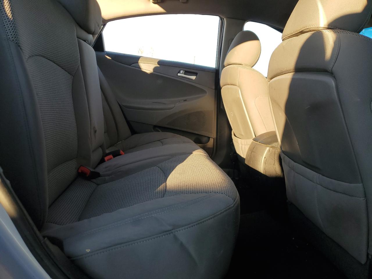 2011 Hyundai Sonata VIN 5NPEB4AC7BH073131 Copart auction photo, rollover / rear end damage thumbnail 11