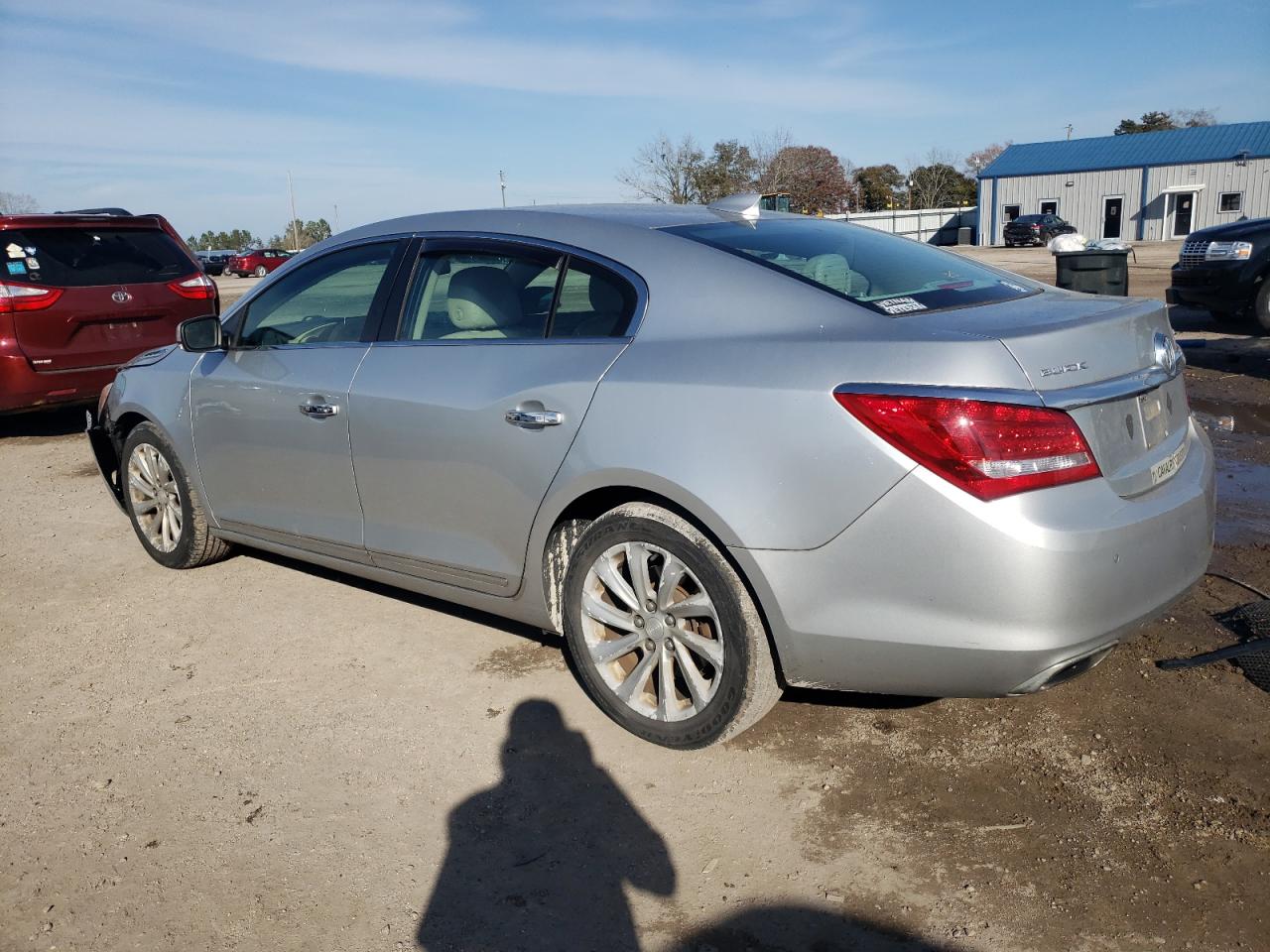 2016 Buick LaCrosse VIN 1G4GB5G37GF171756 Copart auction photo, front end damage thumbnail 2