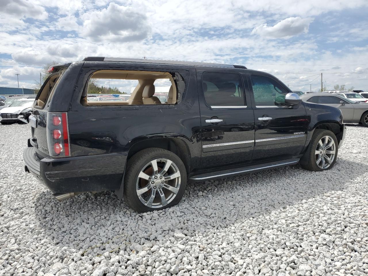2011 GMC Yukon VIN 1GKS2MEF2BR382056 Copart auction photo, vandalism / hail damage thumbnail 3