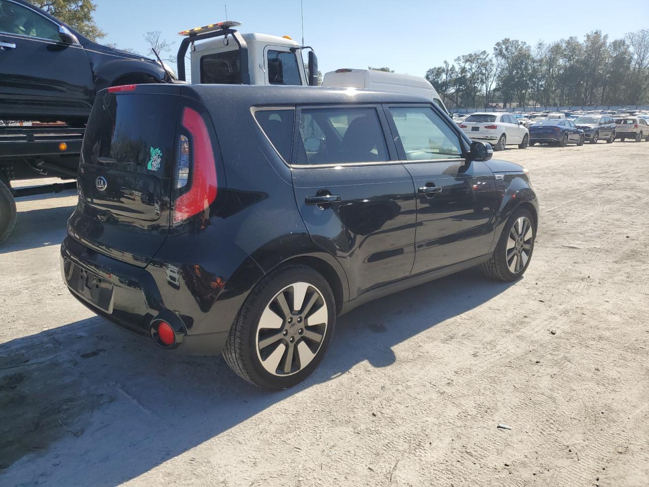 2015 KIA Soul VIN KNDJX3A53F7194115 Copart auction photo, normal wear damage thumbnail 3