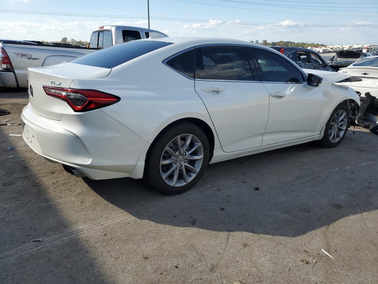 2022 Acura TLX VIN 19UUB5F39NA001144 Copart auction photo, front end damage thumbnail 3