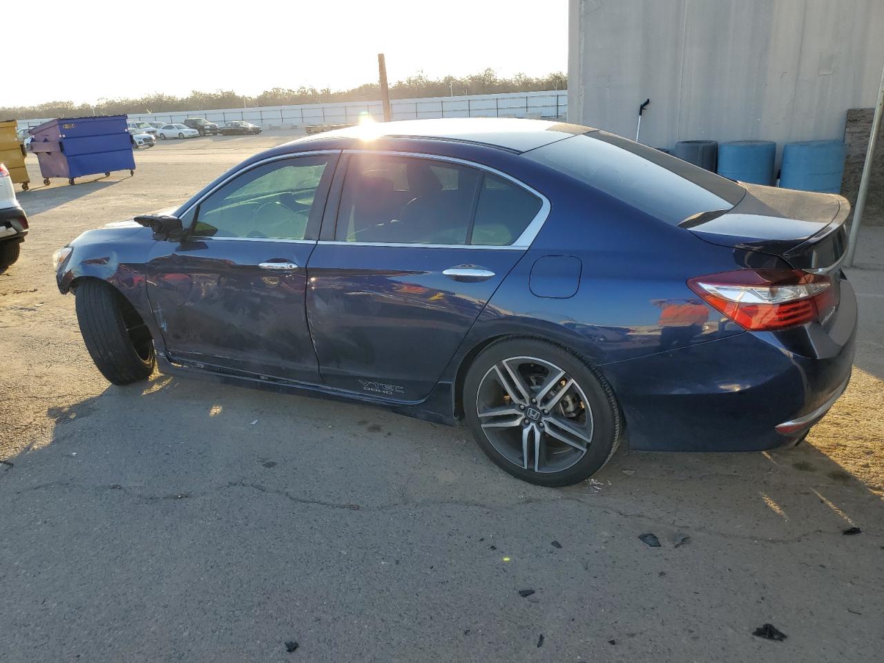 2017 Honda Accord VIN 1HGCR2F14HA250220 Copart auction photo, front end / side damage thumbnail 2