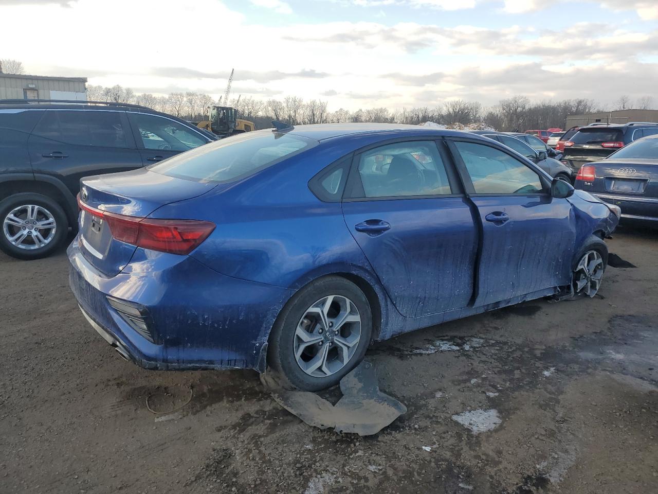 2019 KIA Forte VIN 3KPF24AD9KE075416 Copart auction photo, front end / side damage thumbnail 3