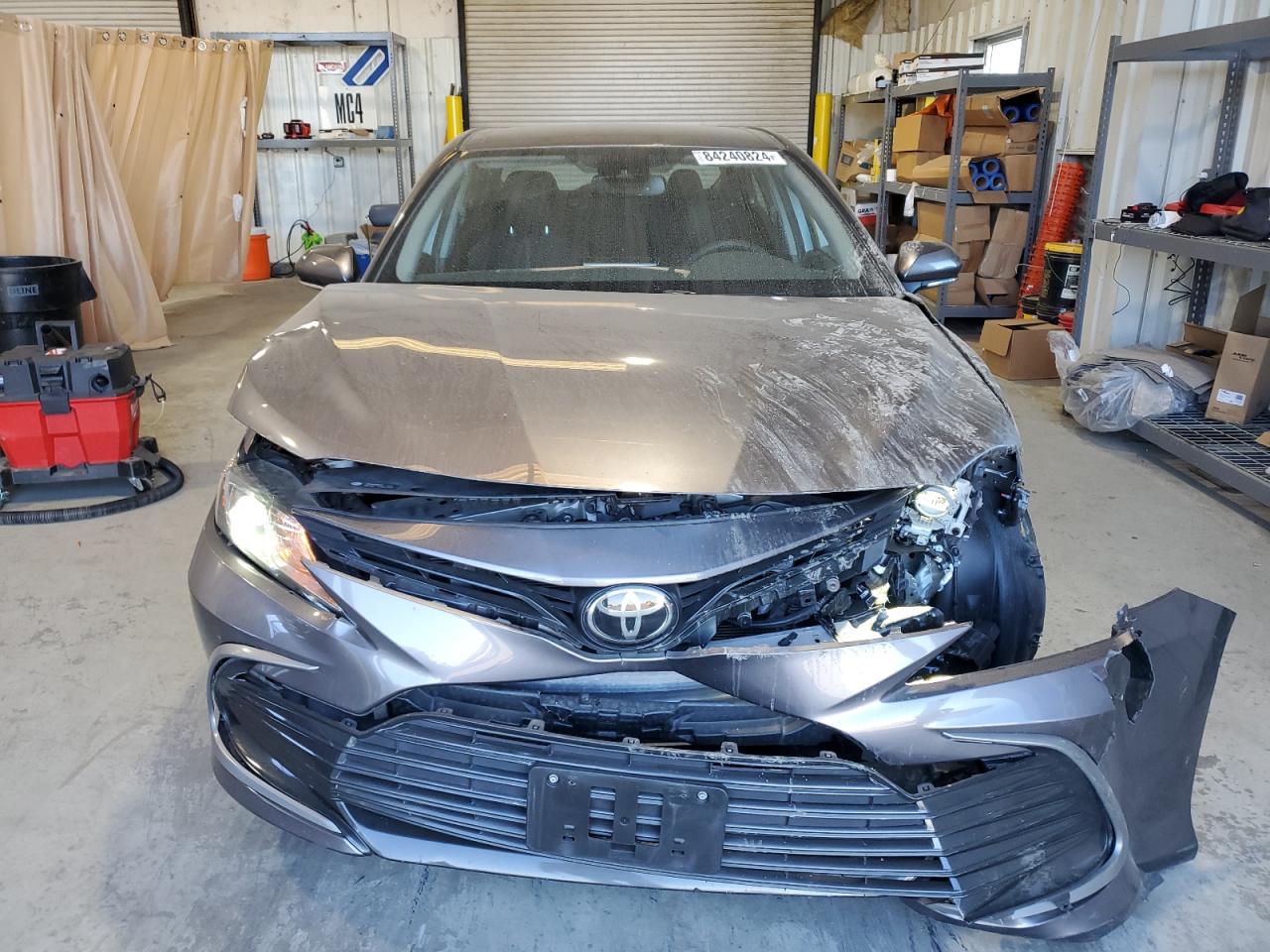 2022 Toyota Camry VIN 4T1R11AKXNU075147 Copart auction photo, front end damage thumbnail 5