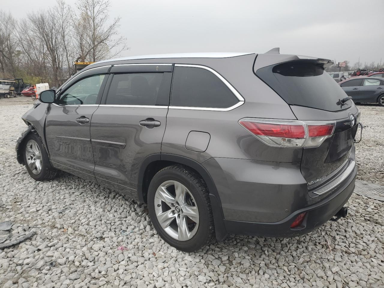 2016 Toyota Highlander VIN 5TDDKRFH8GS279489 Copart auction photo, front end damage thumbnail 2