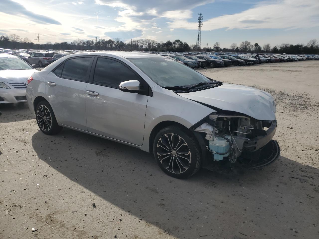 2015 Toyota Corolla VIN 2T1BURHE5FC256568 Copart auction photo, front end / minor dent/scratches damage thumbnail 4