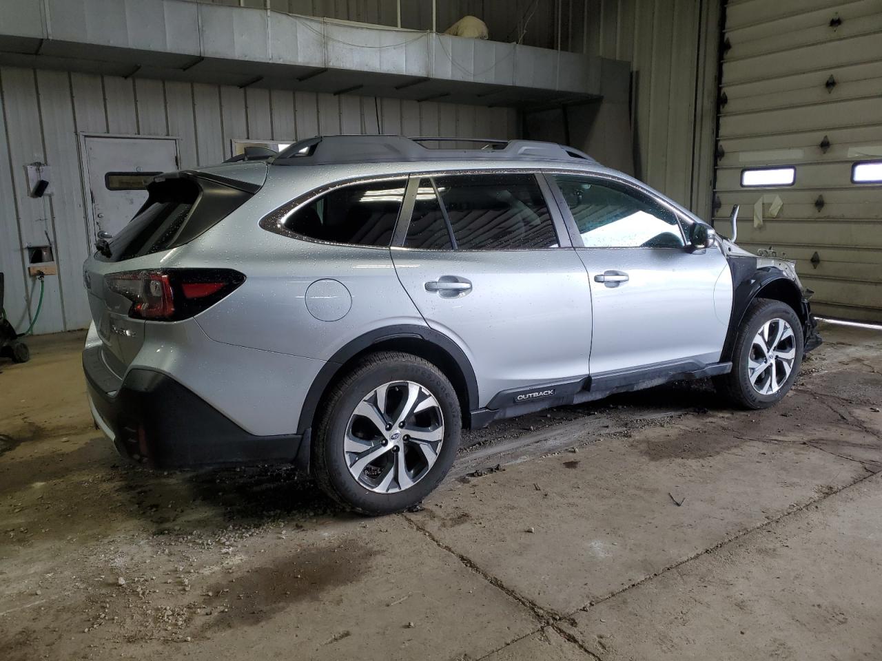 2021 Subaru Outback VIN 4S4BTANC3M3123641 Copart auction photo, front end damage thumbnail 3
