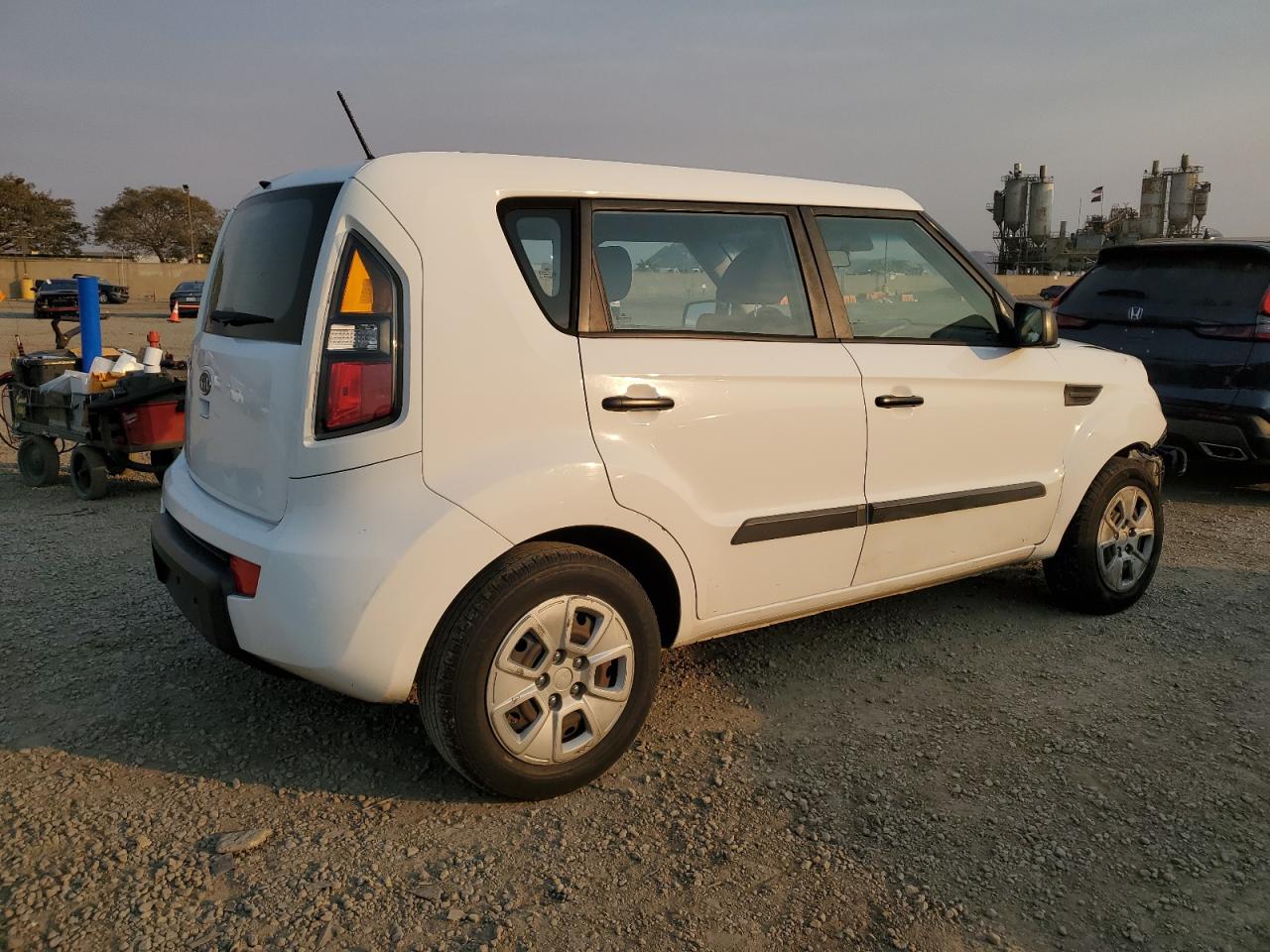 2011 KIA Soul VIN KNDJT2A13B7717839 Copart auction photo, front end damage thumbnail 3