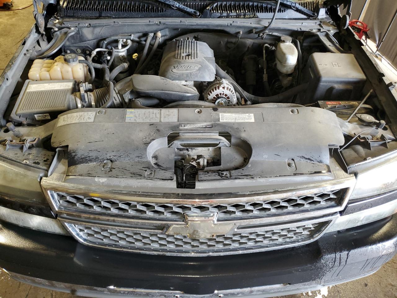 2005 Chevrolet Silverado VIN 1GCHK29U05E209408 Copart auction photo, undercarriage / front end damage thumbnail 11