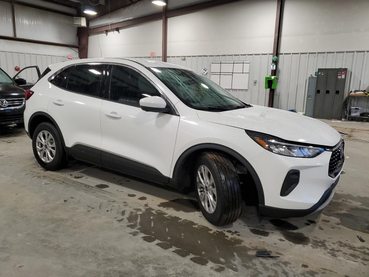 2023 Ford Escape VIN 1FMCU0GN5PUA86620 Copart auction photo, front end damage thumbnail 4