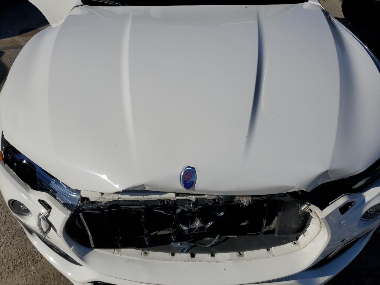 2019 Maserati Levante VIN ZN661XUL0KX313935 Copart auction photo, front end damage thumbnail 12