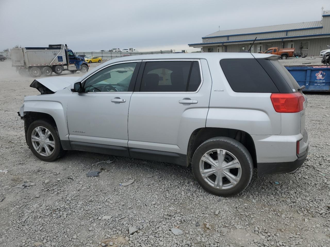2017 GMC Terrain VIN 2GKALMEK9H6284801 Copart auction photo, front end / minor dent/scratches damage thumbnail 2