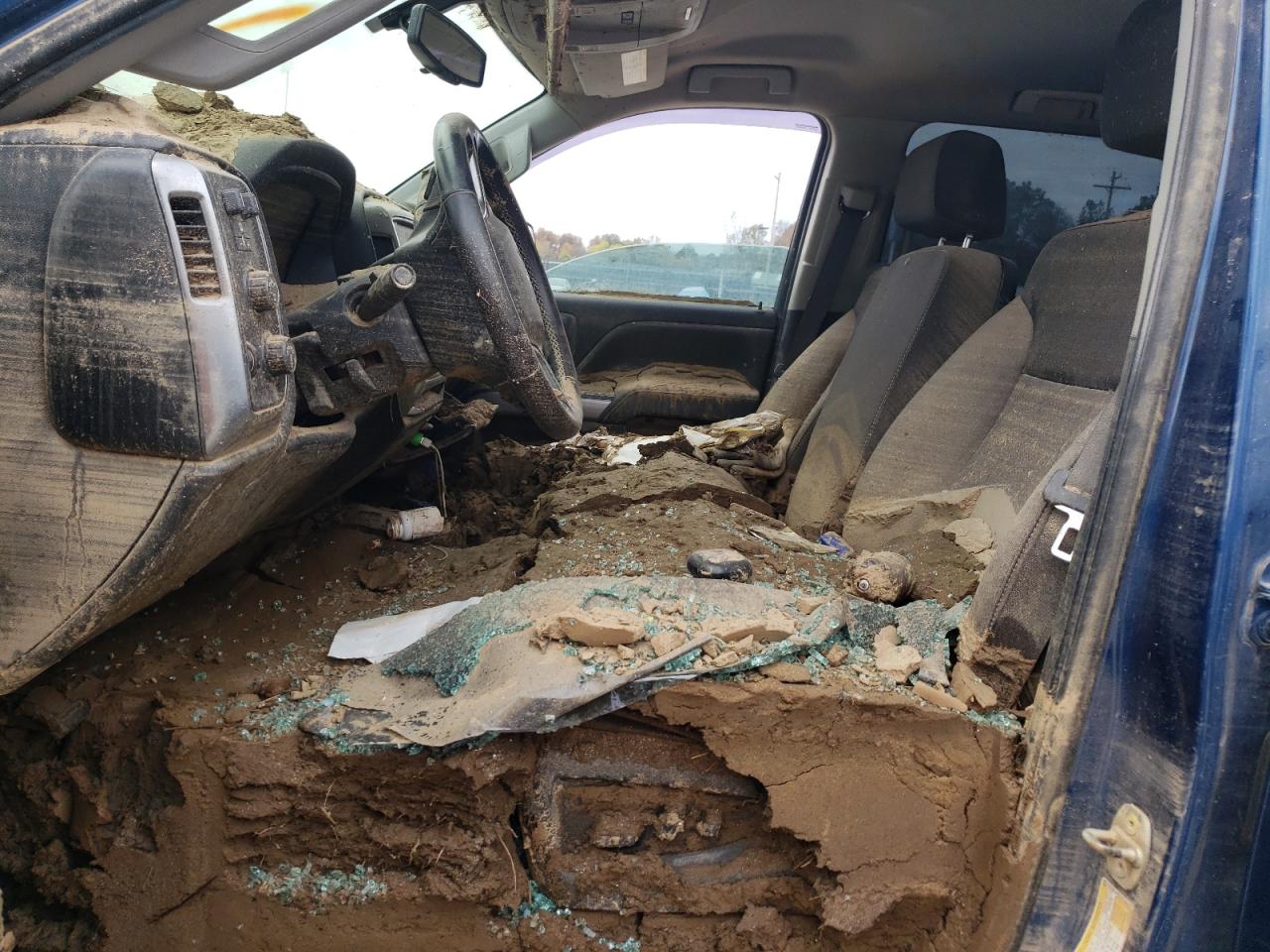 2018 Chevrolet Silverado VIN 1GC1KVEGXJF138676 Copart auction photo, water/flood / front end damage thumbnail 7