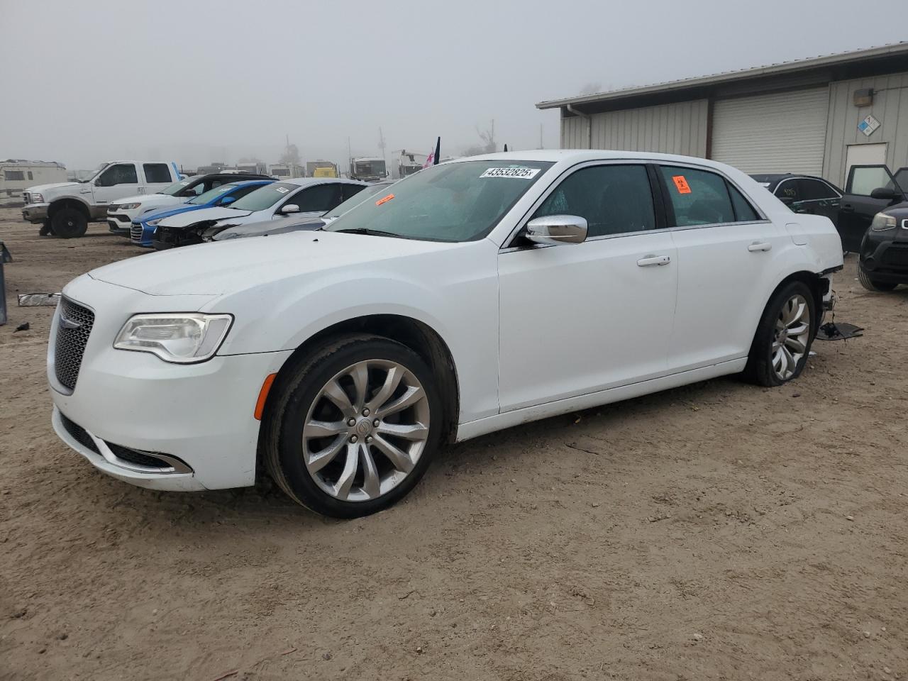 2021 Chrysler 300 VIN 2C3CCAAG8MH512116
