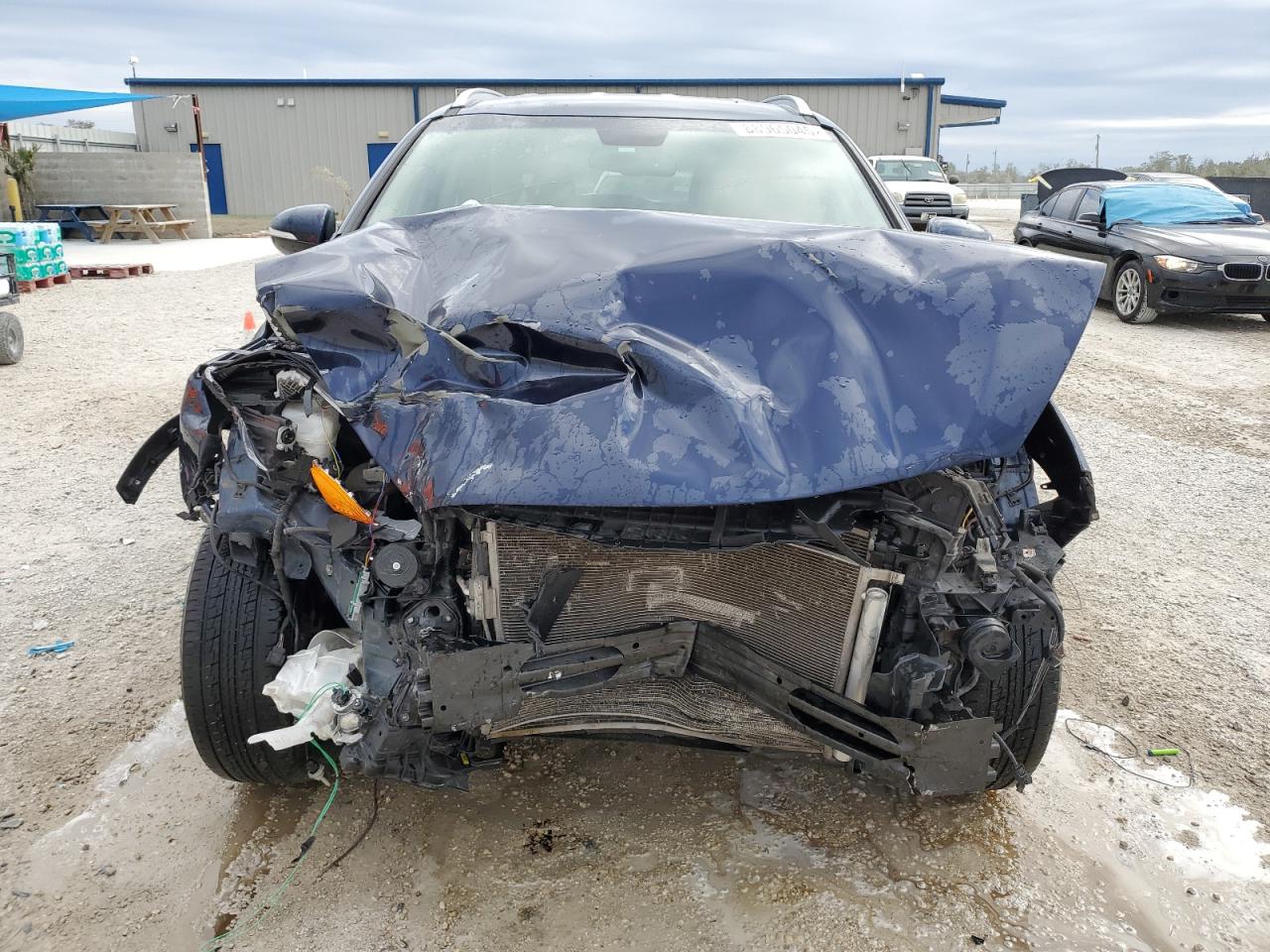 2018 KIA Sorento VIN 5XYPG4A33JG397936 Copart auction photo, front end / side damage thumbnail 5