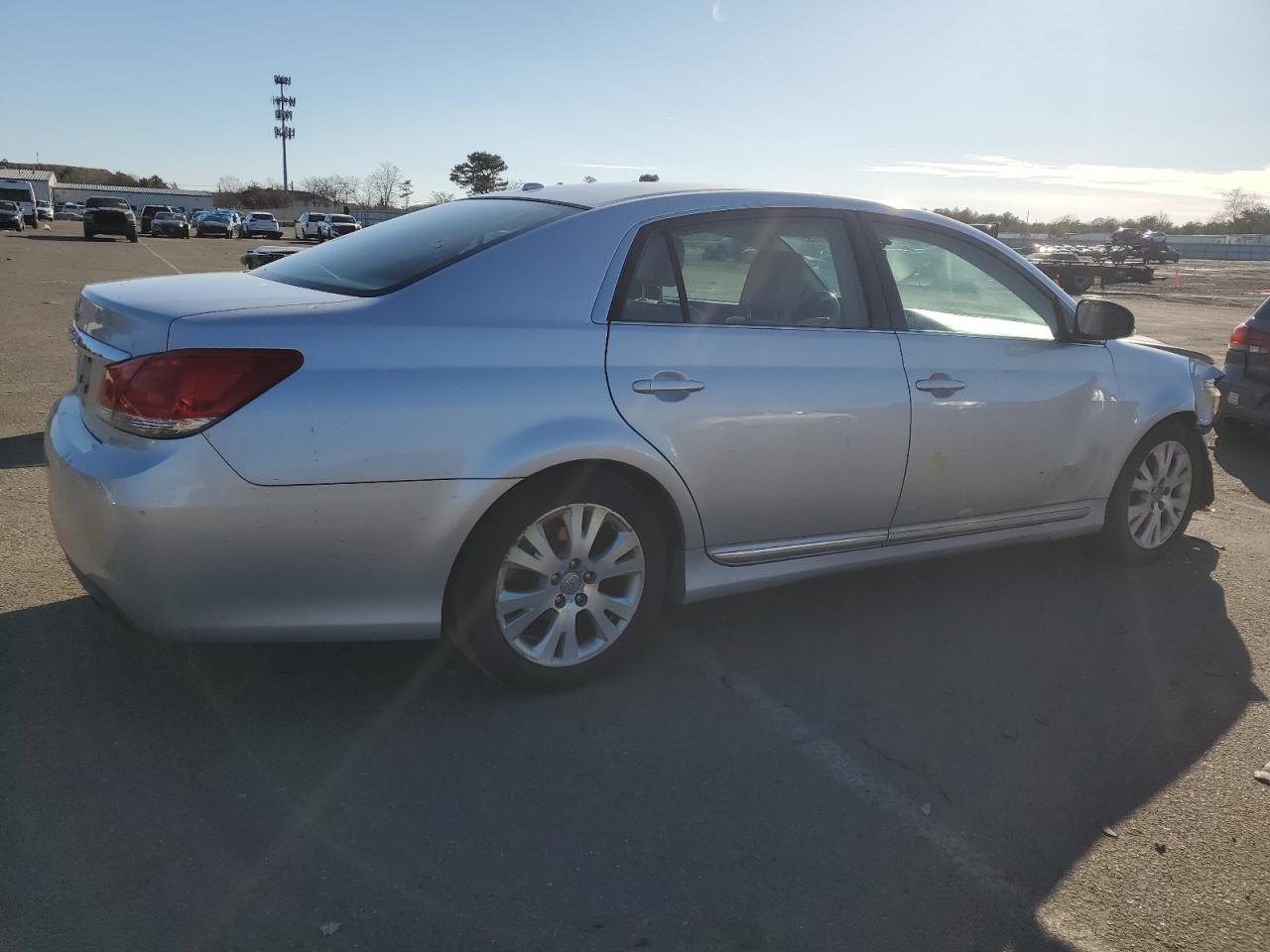 2011 Toyota Avalon VIN 4T1BK3DB2BU393085 Copart auction photo, front end / side damage thumbnail 3