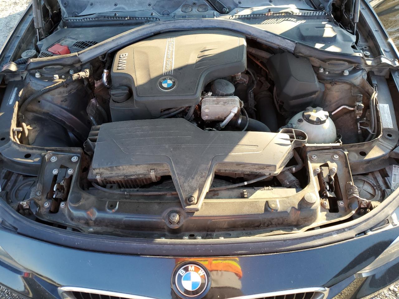 2015 BMW 3er VIN WBA3B3G56FNT18059 Copart auction photo, side damage thumbnail 11