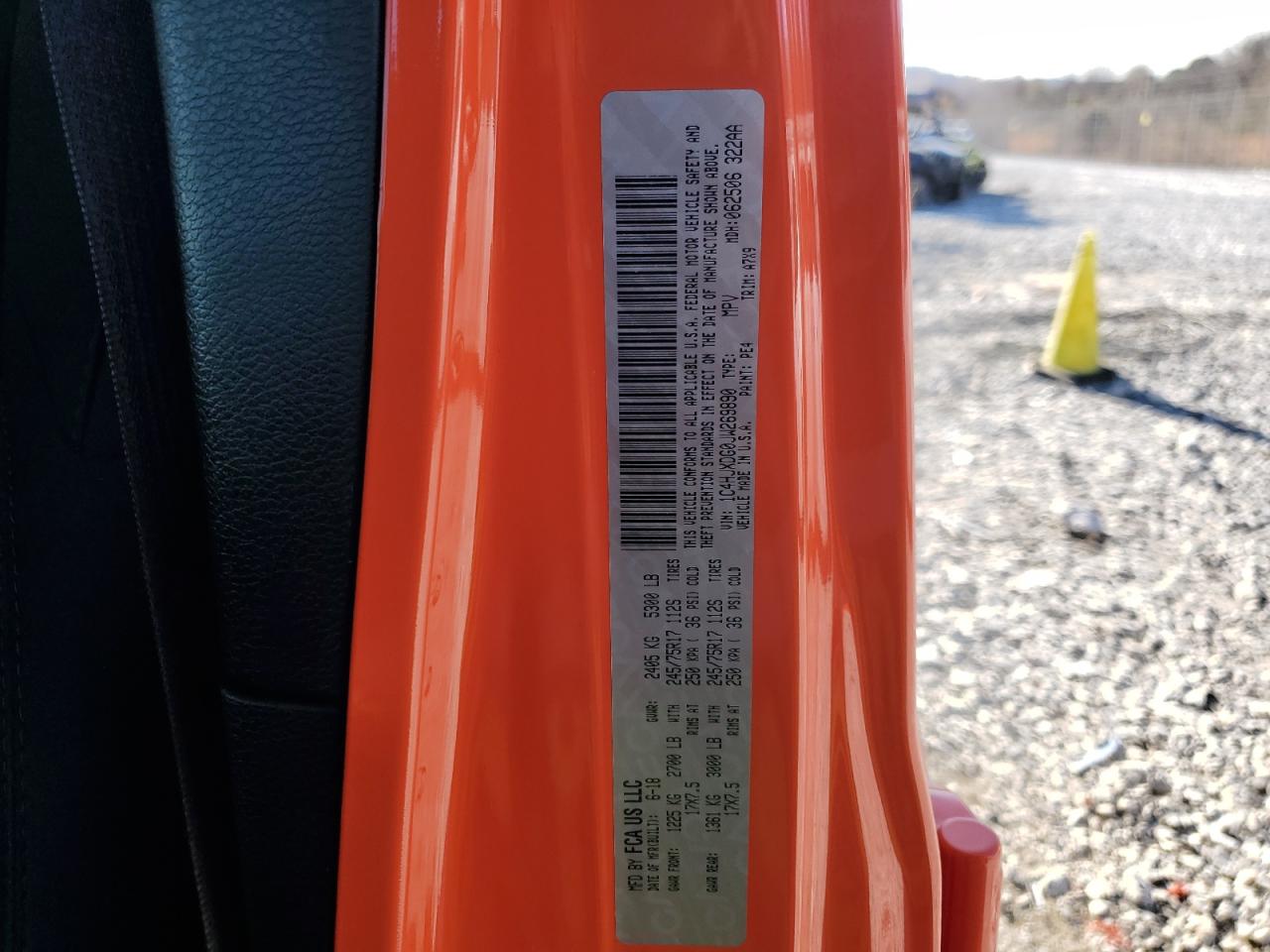 2018 Jeep Wrangler VIN 1C4HJXDG0JW269890 Copart auction photo, front end damage thumbnail 13