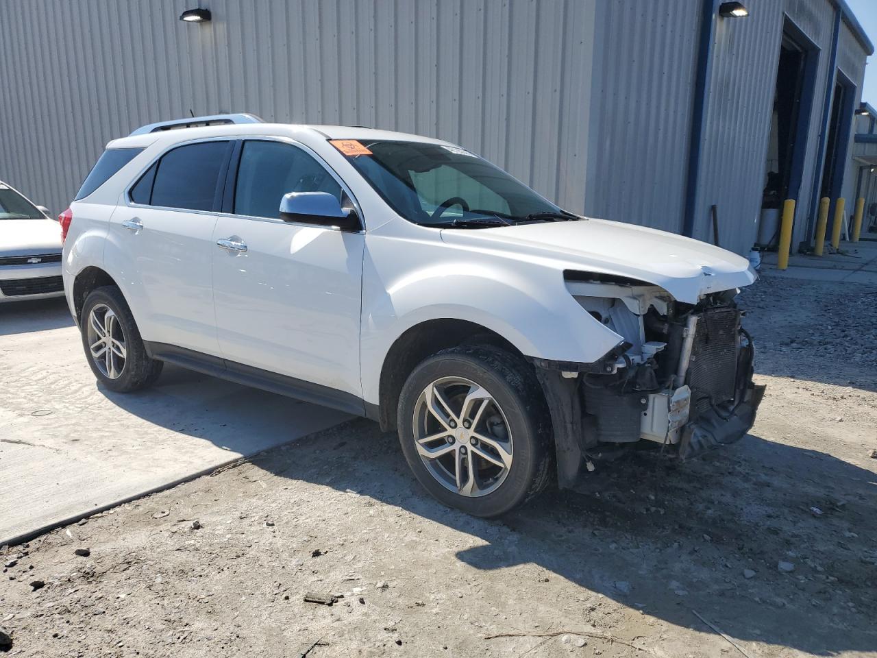 2017 Chevrolet Equinox VIN 2GNALDEK0H1509123 Copart auction photo, front end damage thumbnail 4