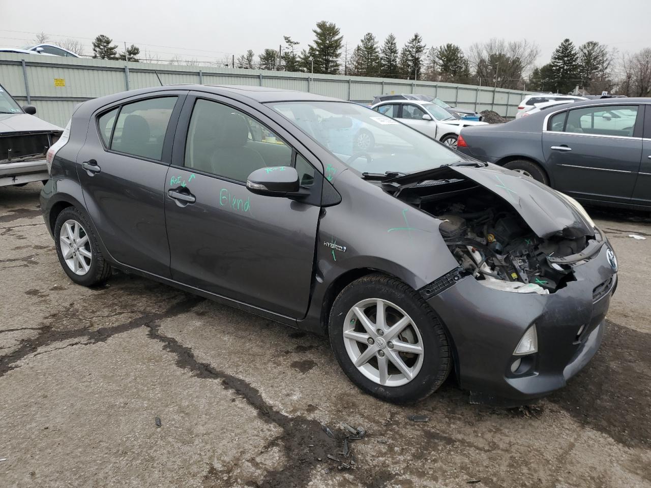 2014 Toyota Prius VIN JTDKDTB37E1069050 Copart auction photo, front end / side damage thumbnail 4