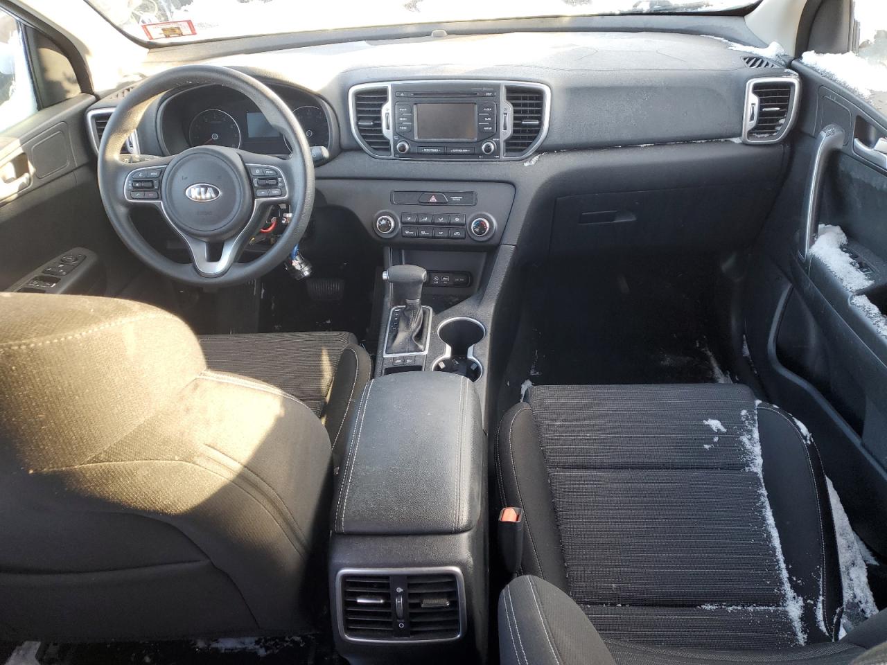 2018 KIA Sportage VIN KNDPM3AC4J7305443 Copart auction photo, vandalism damage thumbnail 8