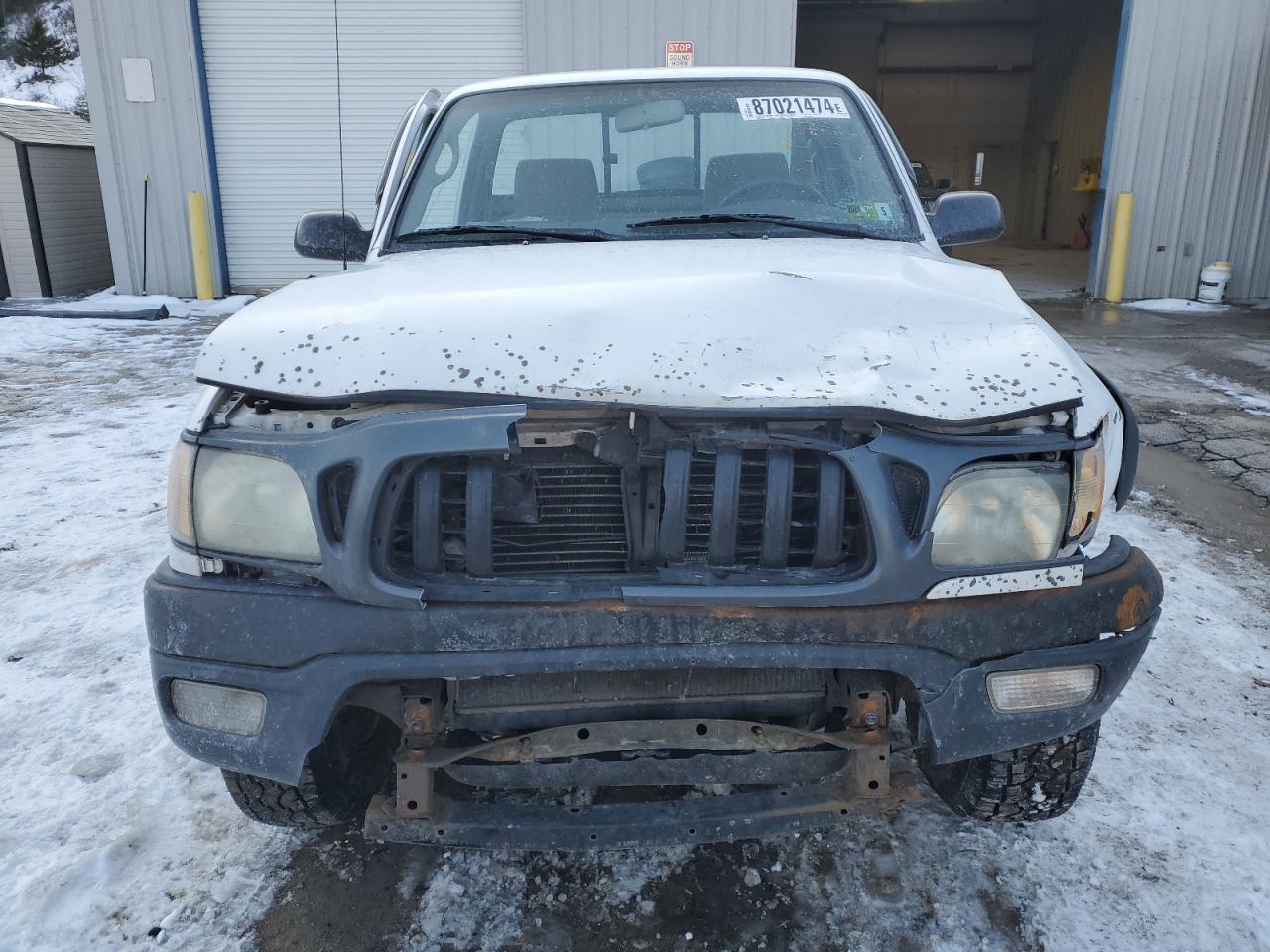 2002 Toyota Tacoma VIN 5TEPM62N22Z135255 Copart auction photo, front end damage thumbnail 5
