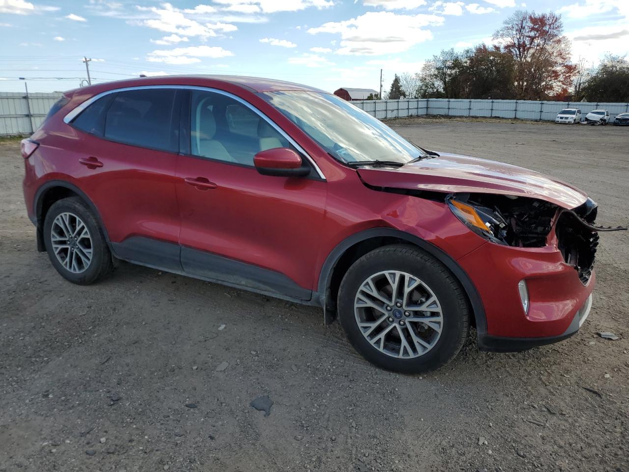 2022 Ford Escape VIN 1FMCU9H96NUB67774 Copart auction photo, front end damage thumbnail 4