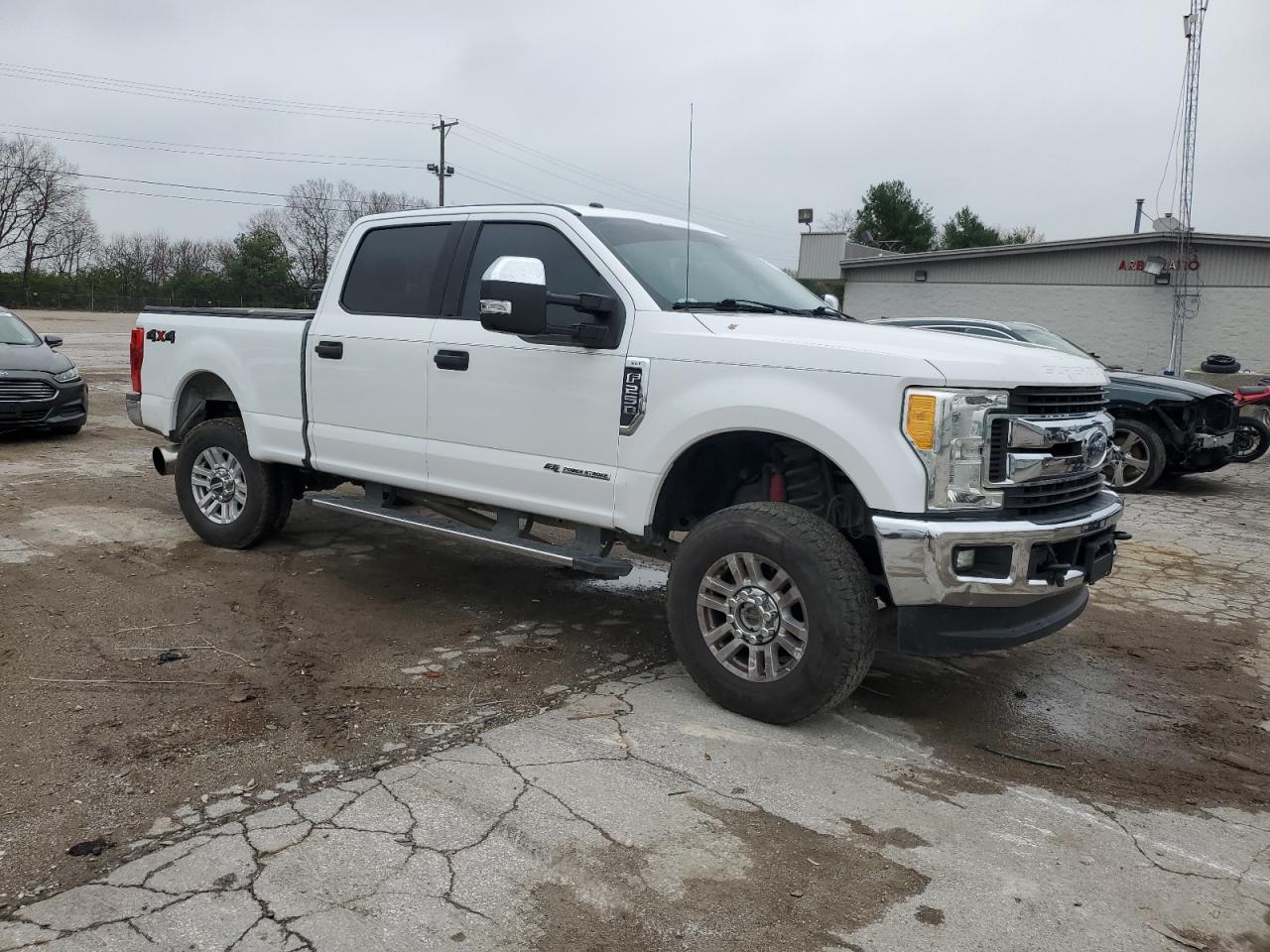 2017 Ford F250 VIN 1FT7W2BT8HEB51974 Copart auction photo, side / undercarriage damage thumbnail 4
