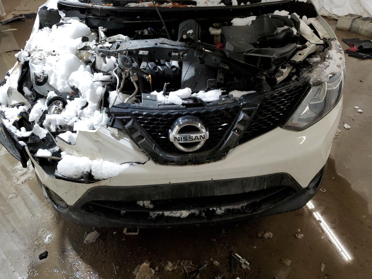 2017 Nissan Rogue VIN JN1BJ1CR8HW105421 Copart auction photo, front end / side damage thumbnail 13