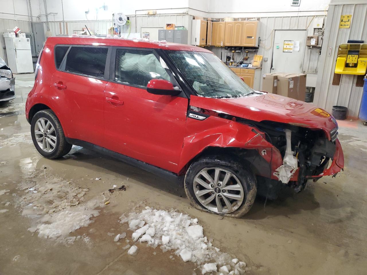 2018 KIA Soul VIN KNDJP3A50J7607794 Copart auction photo, all over damage thumbnail 4