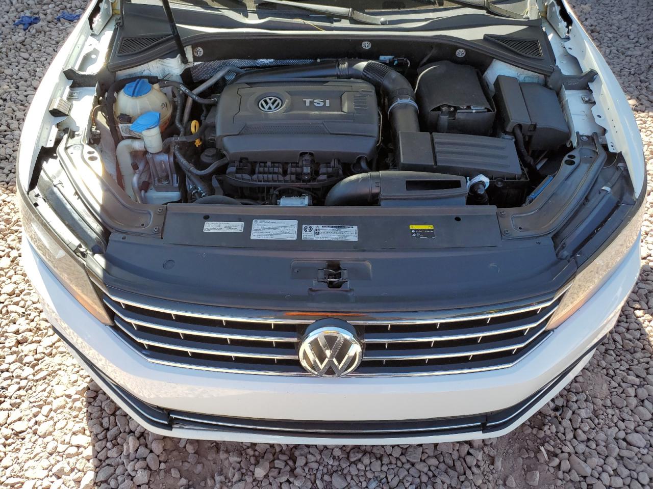 2016 Volkswagen Passat VIN 1VWAT7A31GC002777 Copart auction photo, minor dent/scratches damage thumbnail 11