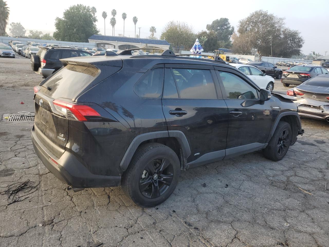 2020 Toyota RAV 4 VIN 2T3MWRFV7LW049767 Copart auction photo, front end damage thumbnail 3
