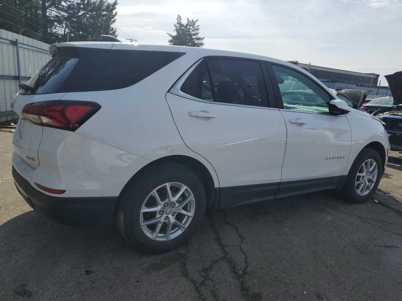 2023 Chevrolet Equinox VIN 3GNAXUEG7PL184239 Copart auction photo, front end damage thumbnail 3