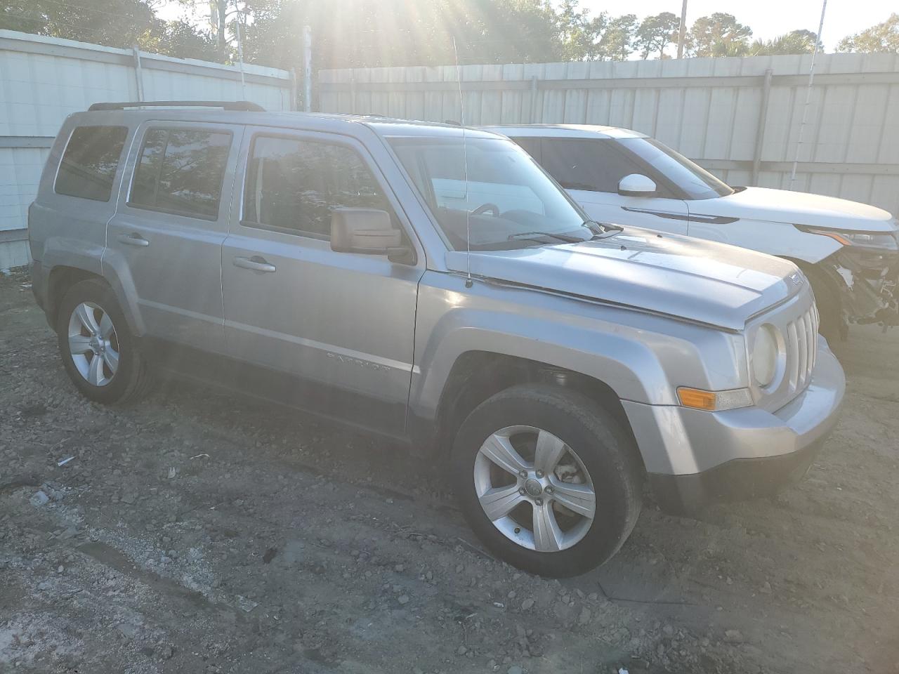 2016 Jeep Liberty (Patriot) VIN 1C4NJPBB7GD543701 Copart auction photo, water/flood damage thumbnail 4