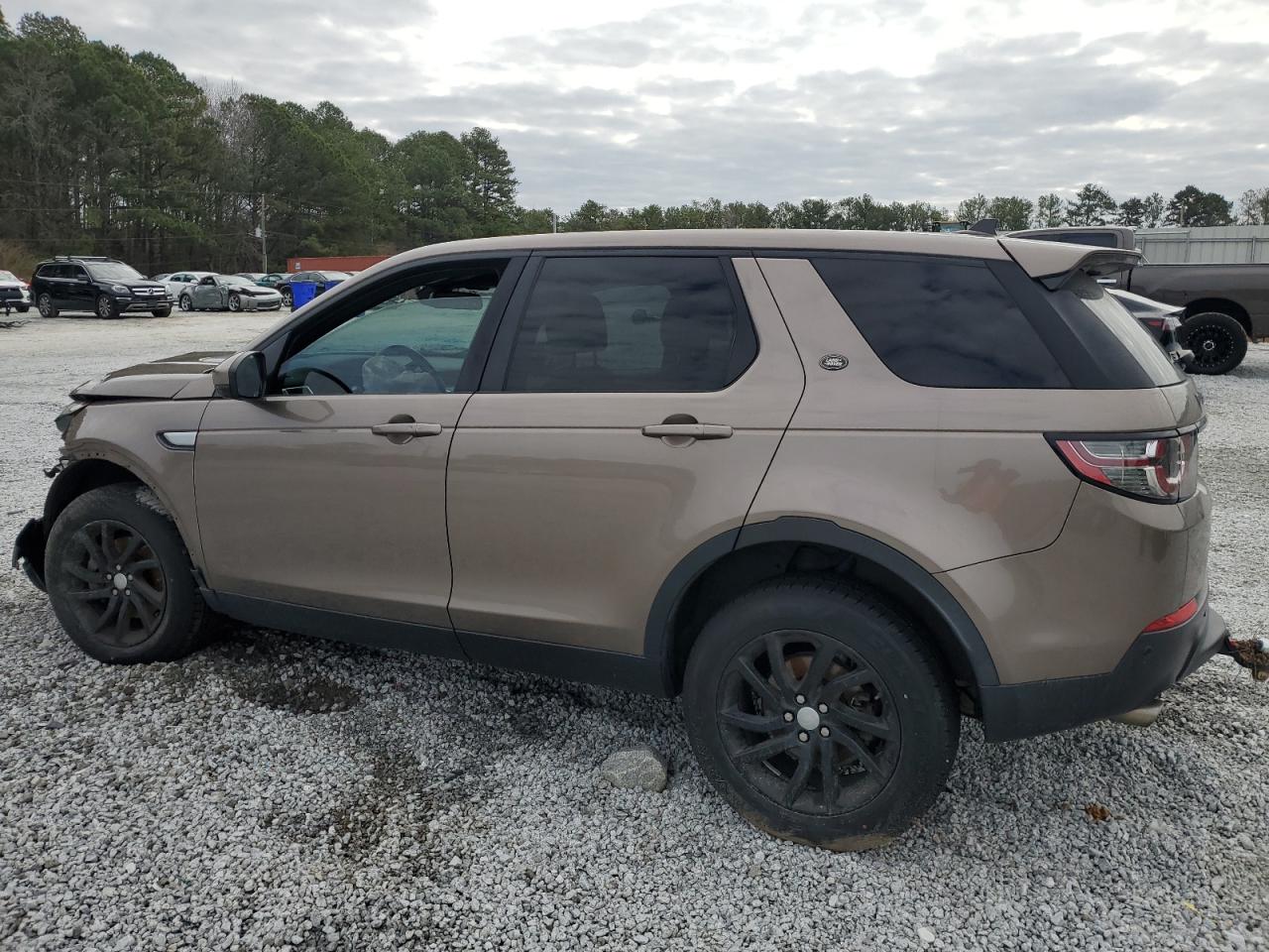 2016 Land Rover Discovery VIN SALCR2BG5GH552087 Copart auction photo, front end / mechanical damage thumbnail 2
