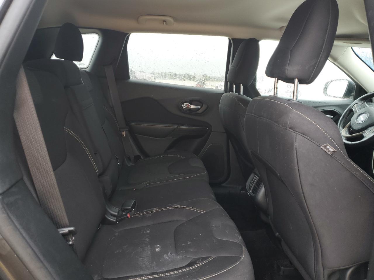 2015 Jeep Grand Cherokee VIN 1C4PJLCB1FW560500 Copart auction photo, front end damage thumbnail 11